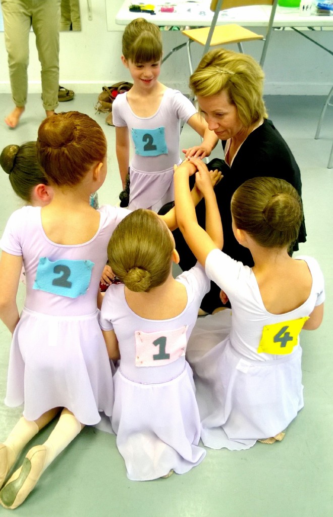 amandine-1st-ballet-exam-2017-colours-of-dance-miss-imogen-and-minnie.jpg